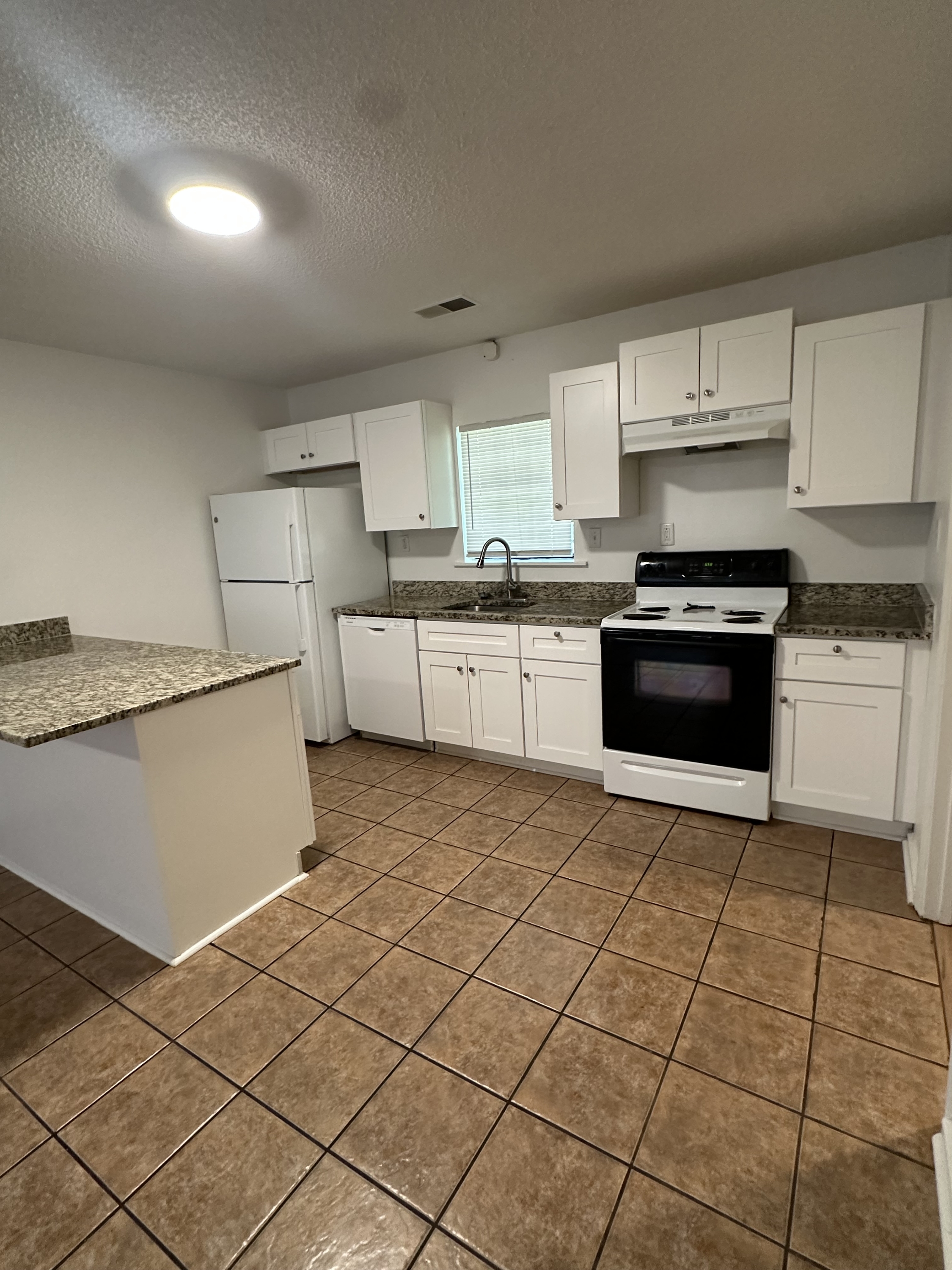 166 Edwards Street Southeast - 1